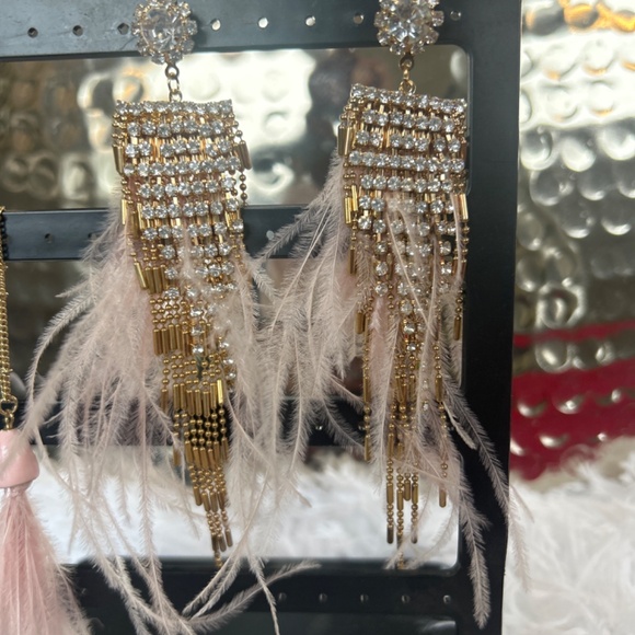 Pretty in pink earring and necklace set - Picture 2 of 3